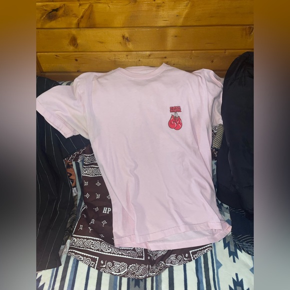 Men’s size medium shirts - Picture 8 of 8